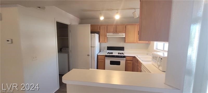 Photo 25 of 42, 4555 SAHARA Avenue #252