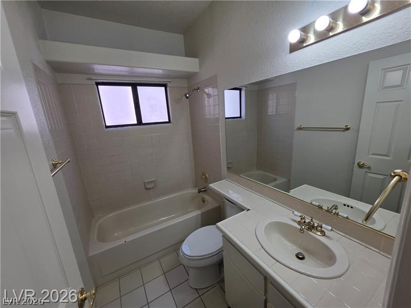 Photo 37 of 40, 1407 Santa Margarita Street #A