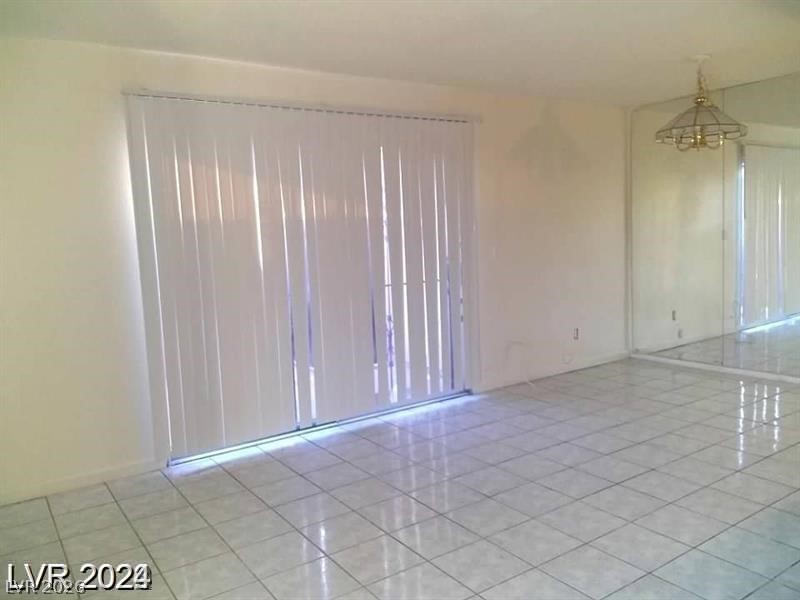 Photo 2 of 3435 Villa Knolls South Drive