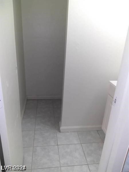 Photo 11 of 33, 3435 Villa Knolls South Drive