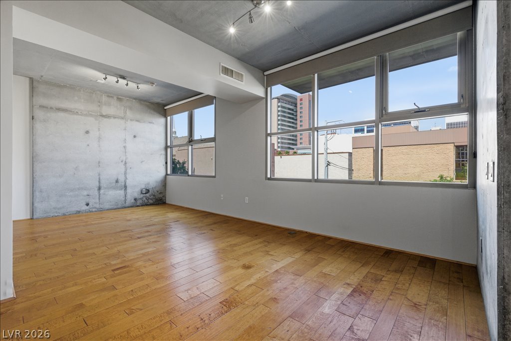 Photo 3 of 353 E Bonneville Avenue #295
