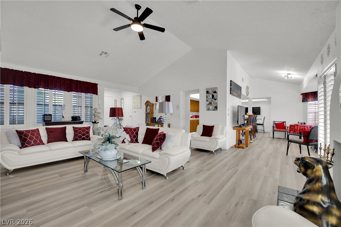 Photo 4 of 571 Cervantes Drive