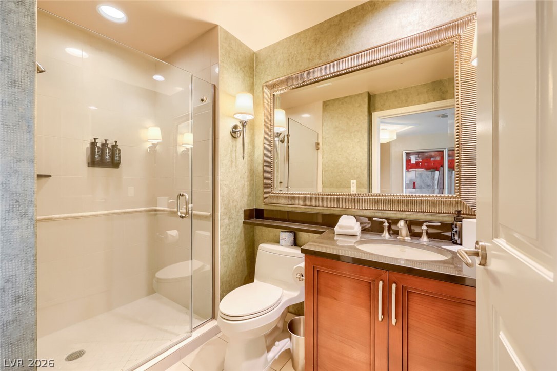 Photo 14 of 29, 145 E Harmon Avenue #1601