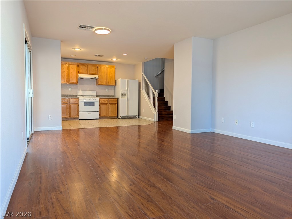 Photo 5 of 1219 Black Cherry Street