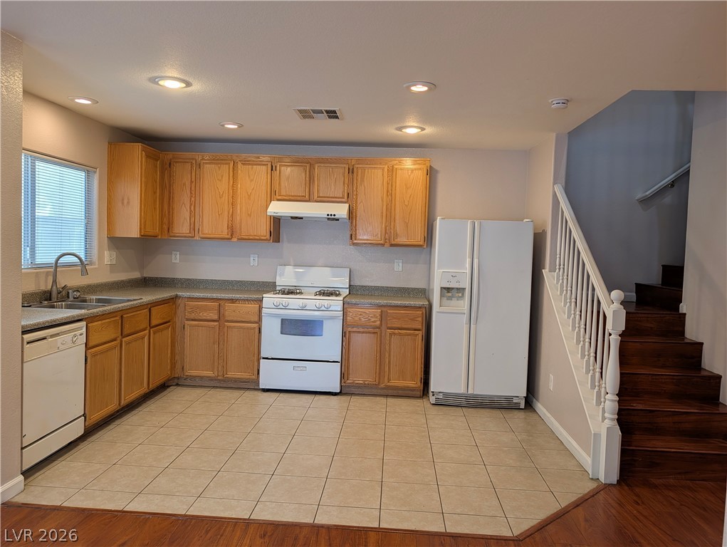 Photo 9 of 30, 1219 Black Cherry Street