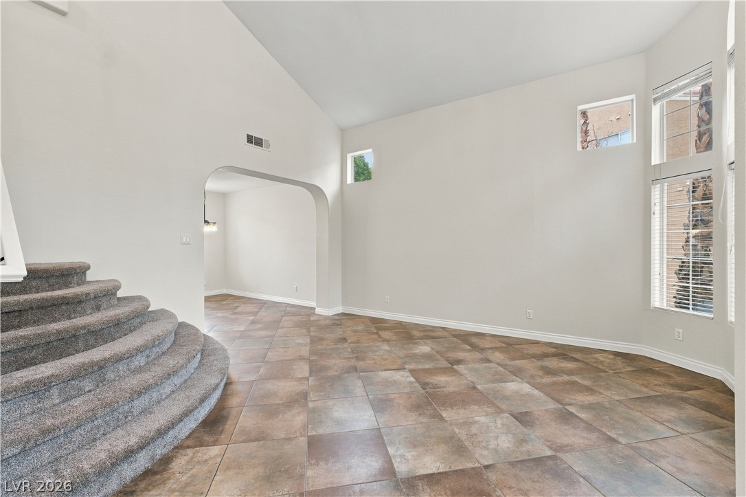 Photo 7 of 50, 2108 Crooked Pine Drive