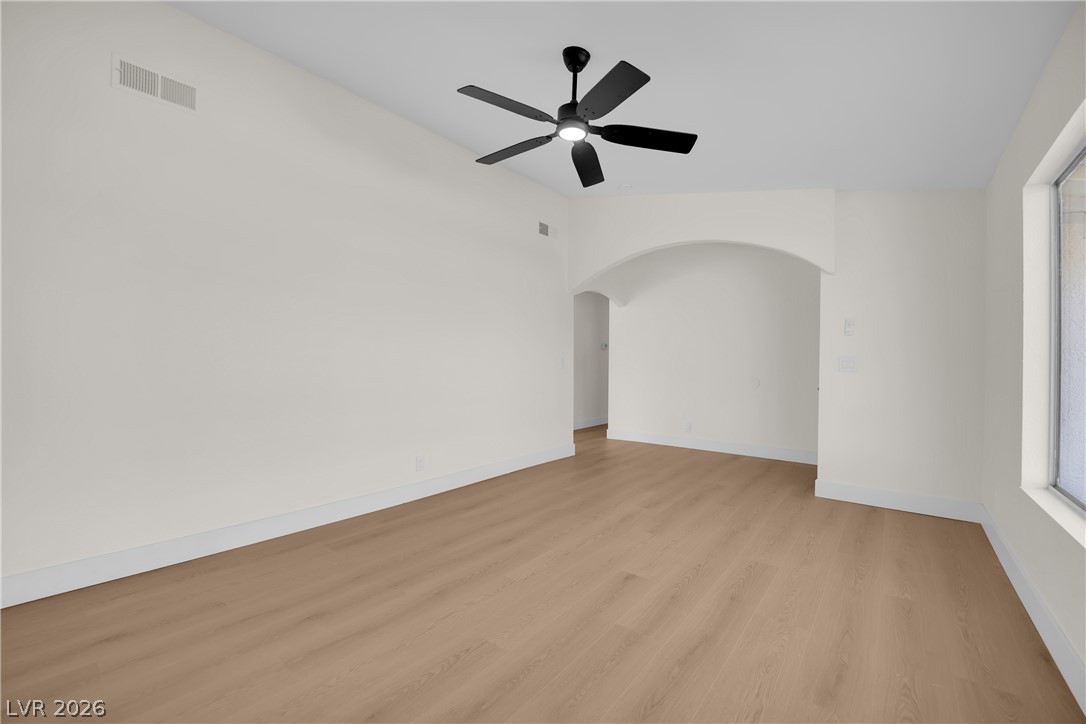 Photo 9 of 42, 5420 Oxbow Street