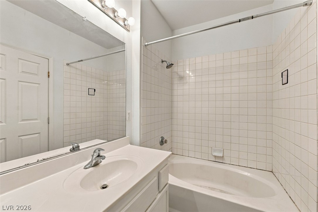 Photo 10 of 30, 1830 N Buffalo Drive #2108
