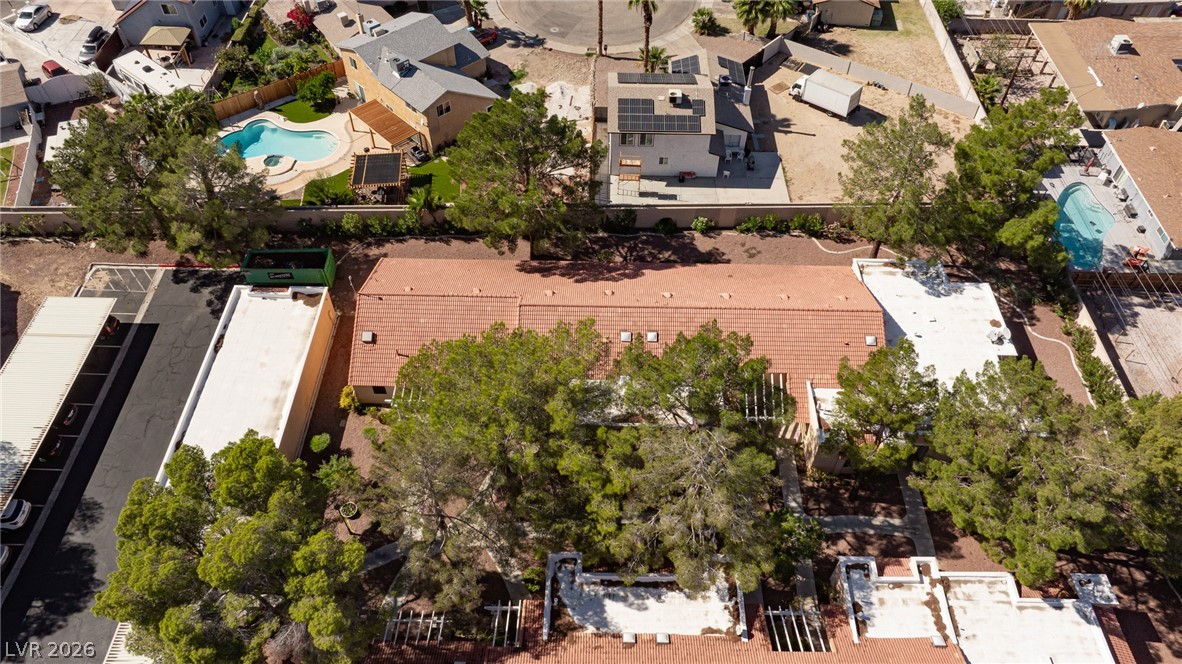 Photo 37 of 41, 2851 S Valley View Boulevard #1081