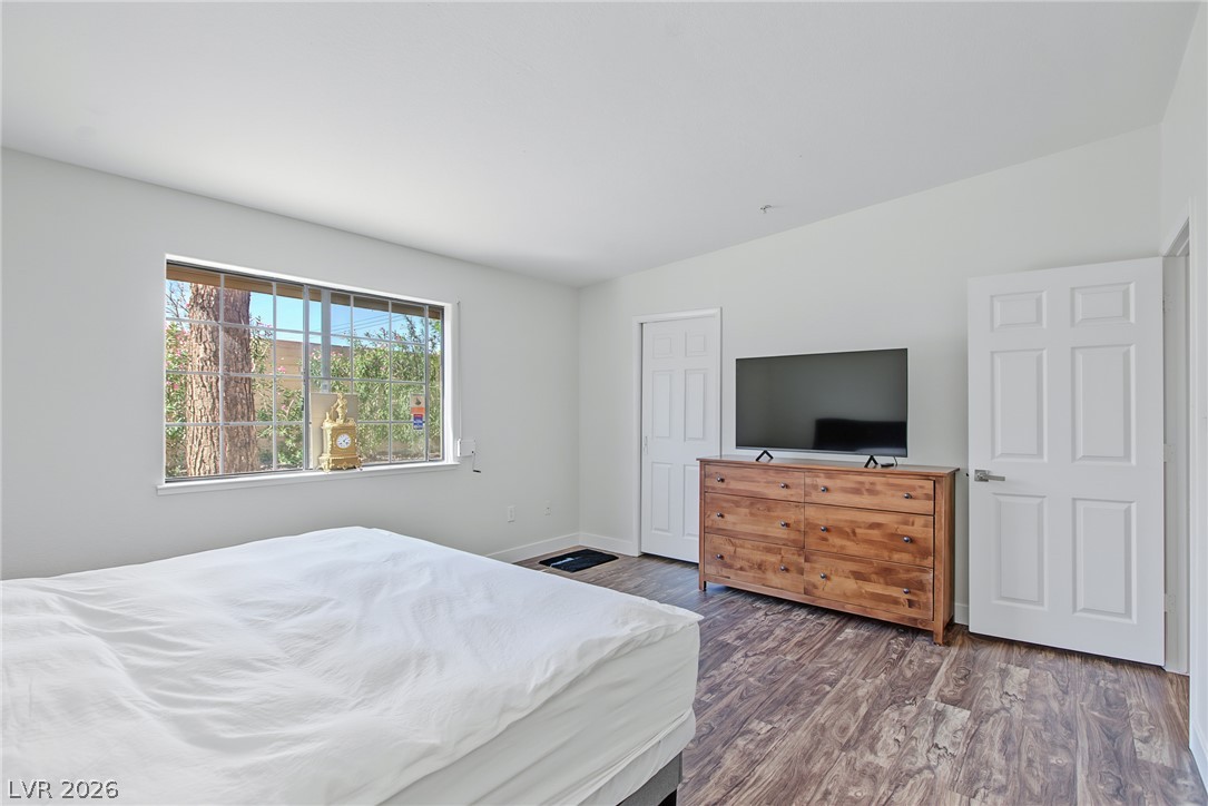 Photo 27 of 41, 2851 S Valley View Boulevard #1081