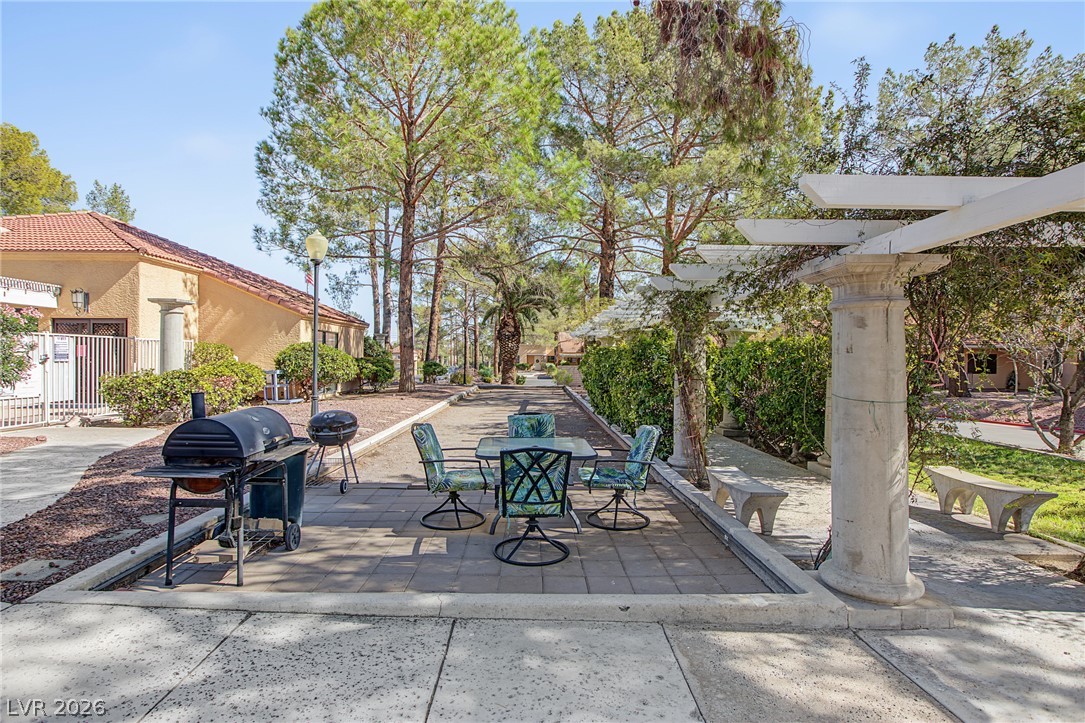 Photo 9 of 41, 2851 S Valley View Boulevard #1081