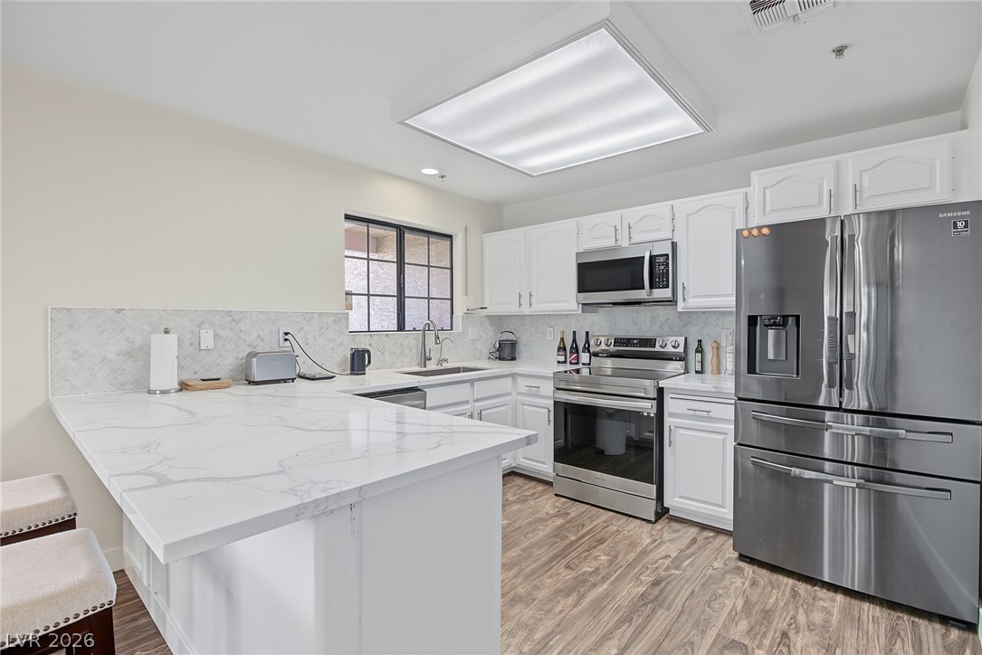 Photo 11 of 41, 2851 S Valley View Boulevard #1081