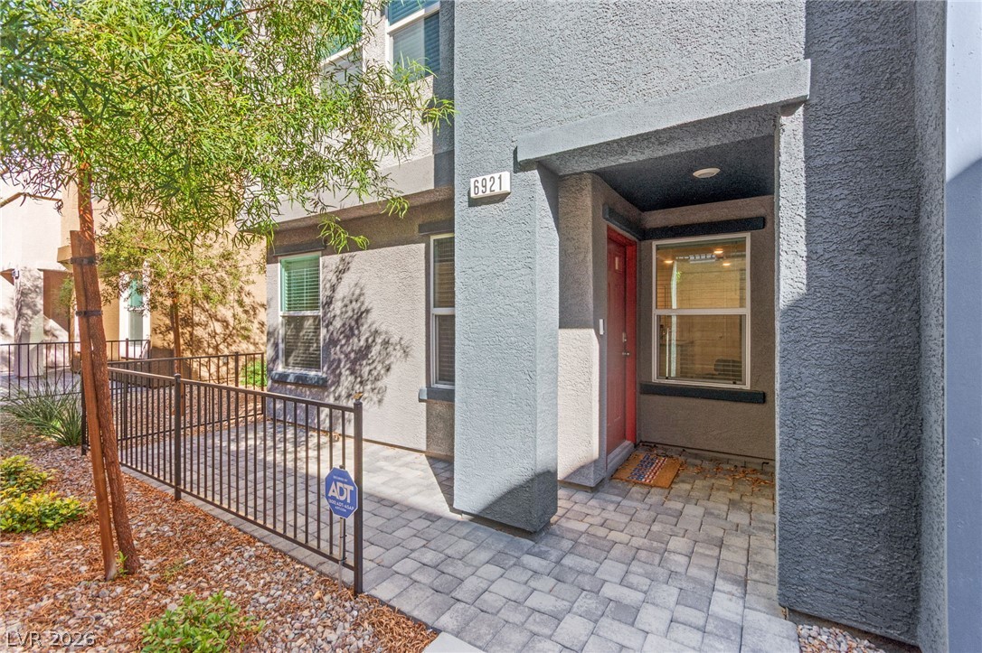 6921 Honor Hill Street, Las Vegas