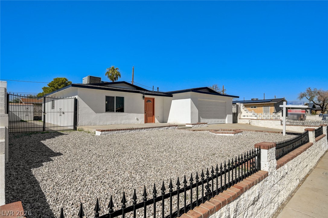 Photo 6 of 24, 209 Ramsey Street
