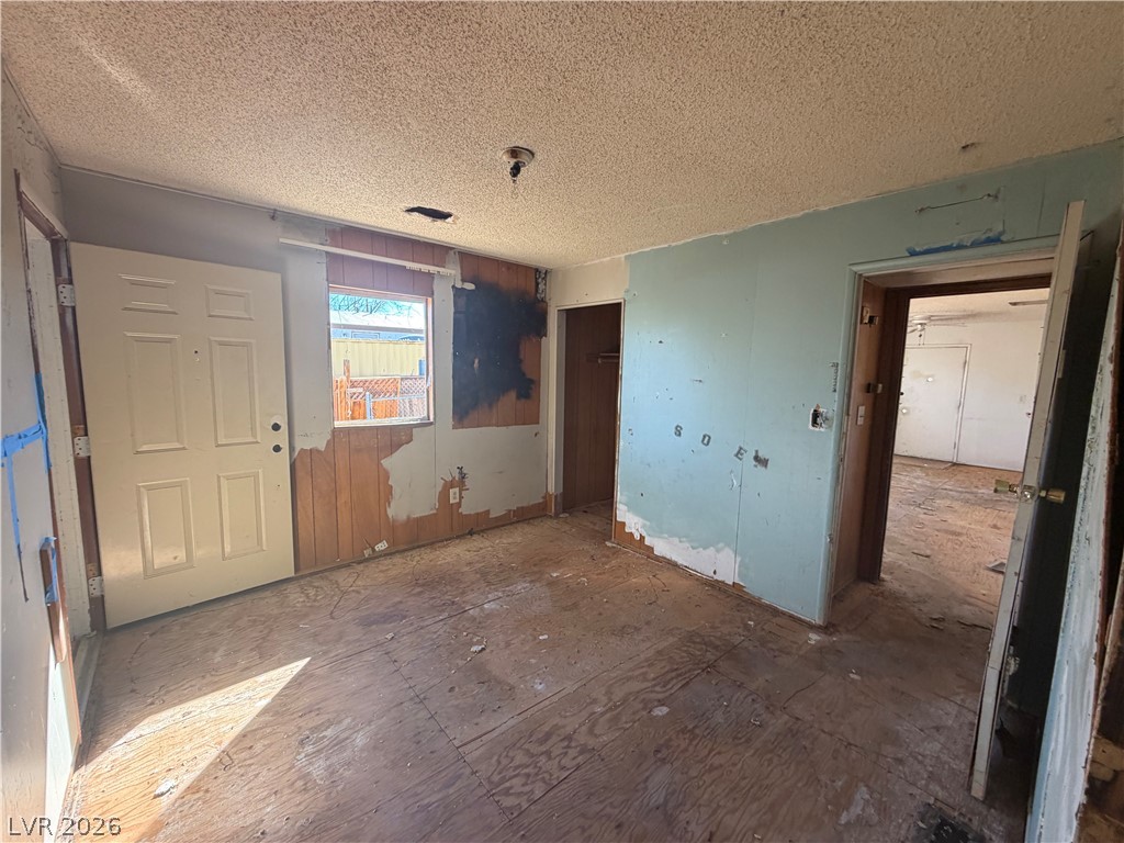 Photo 6 of 11, 212 Mojave Lane