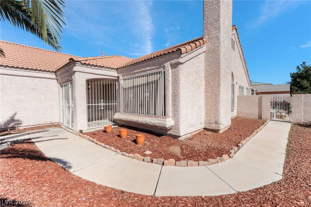 Photo 6 of 42, 901 Shifting Sands Drive