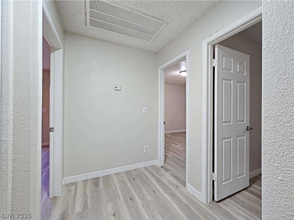 Photo 19 of 36, 1025 Willow Tree Drive #A