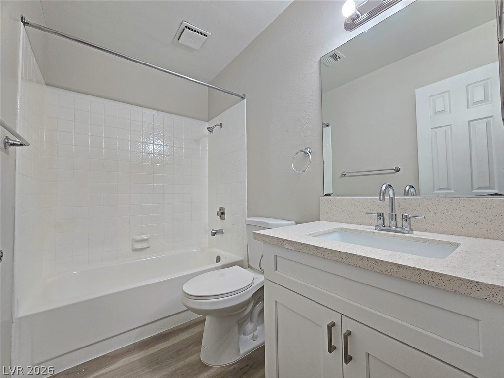 Photo 27 of 36, 1025 Willow Tree Drive #A