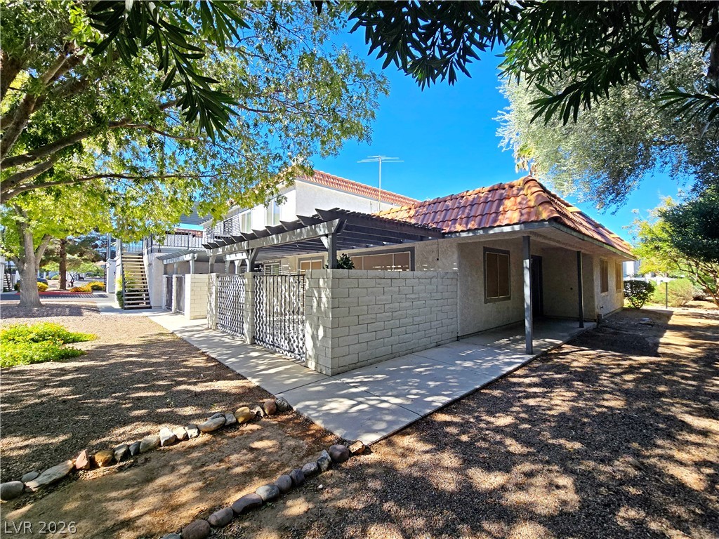 Photo 4 of 1025 Willow Tree Drive #A