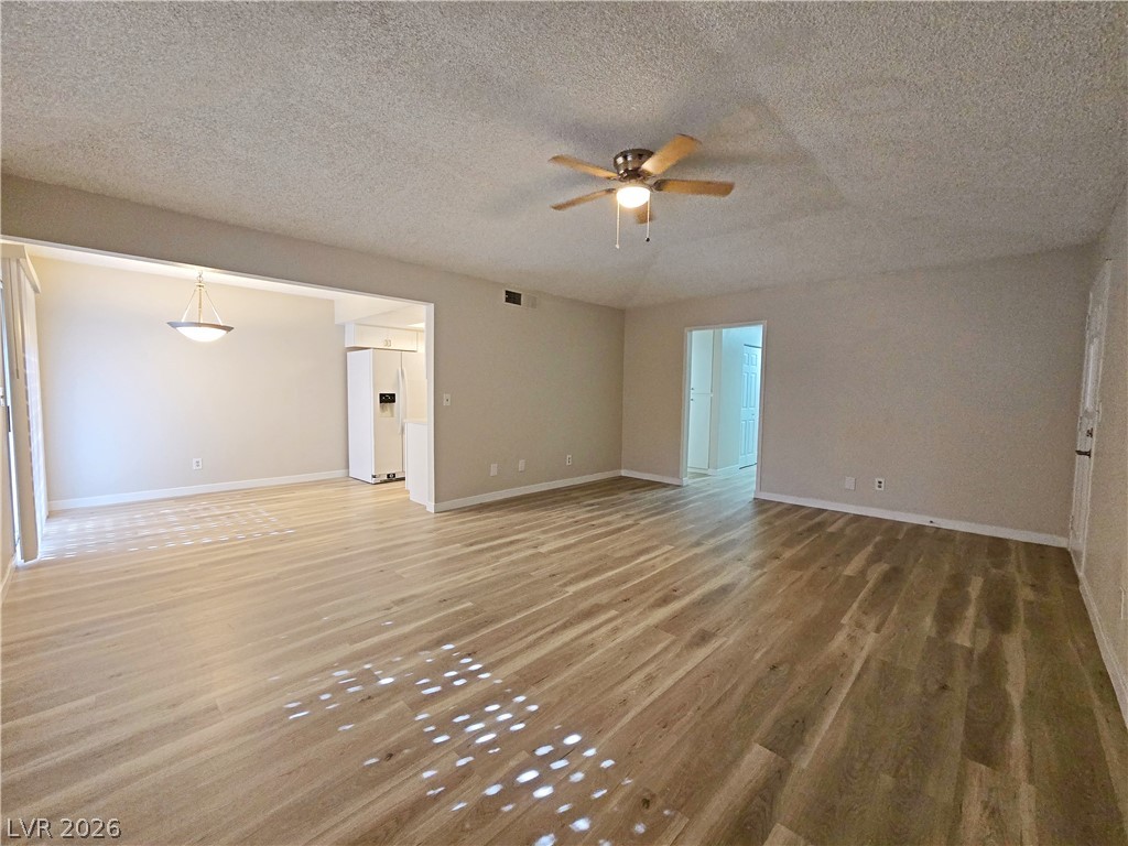 Photo 8 of 36, 1025 Willow Tree Drive #A