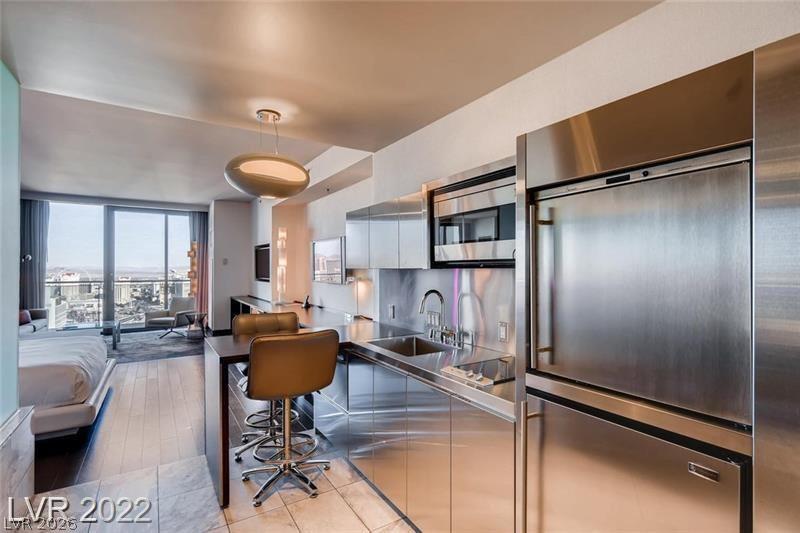 Photo 7 of 17, 4381 W Flamingo Road #53310