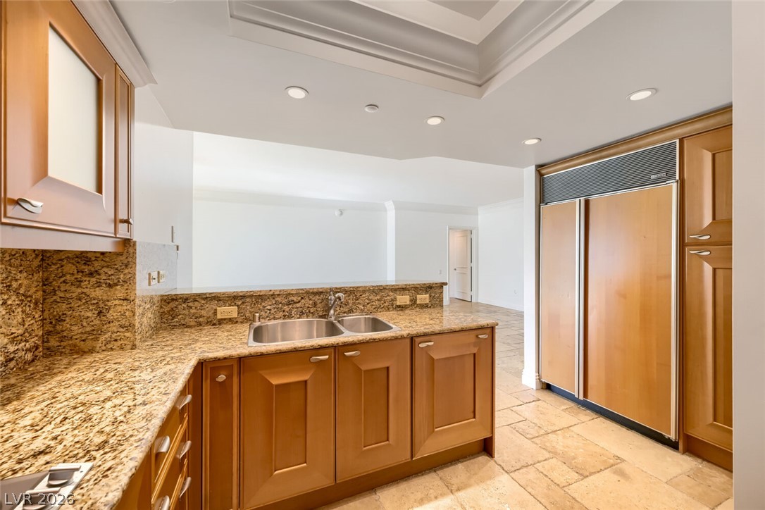 Photo 8 of 29, 2777 Paradise Road #1002