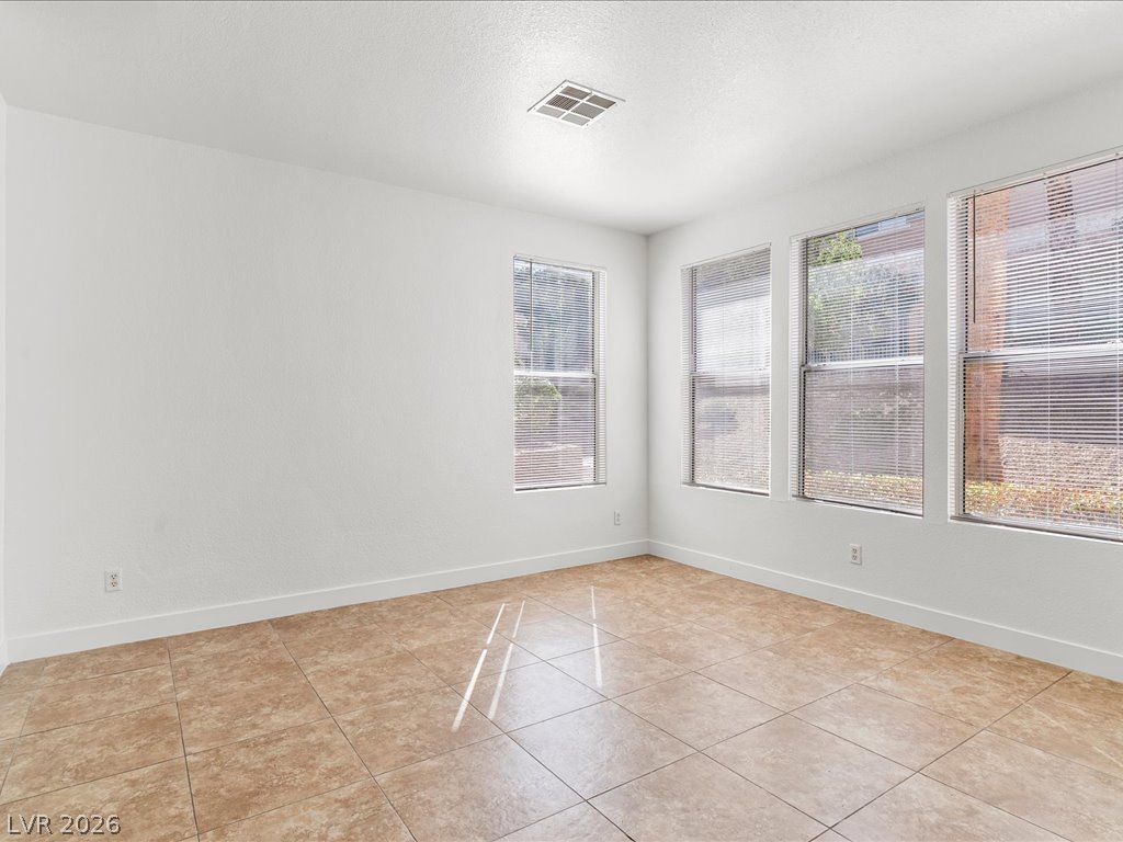 Photo 11 of 46, 251 S Green Valley Parkway #5111