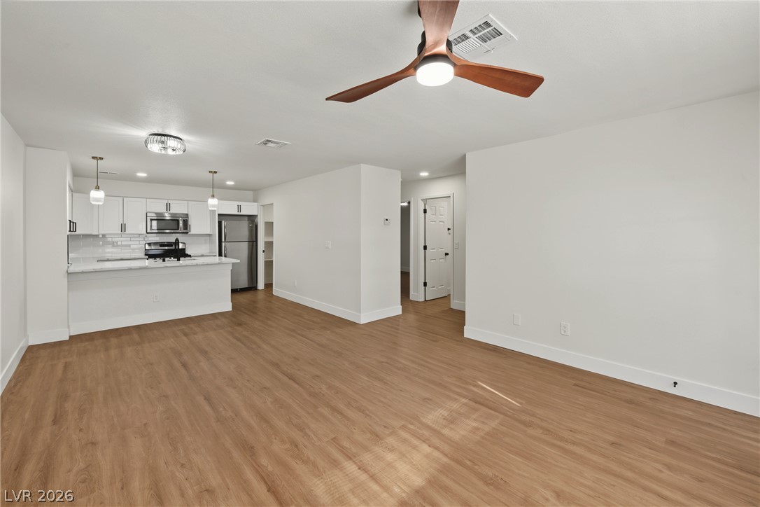 Photo 8 of 28, 2041 Willowbury Drive #D
