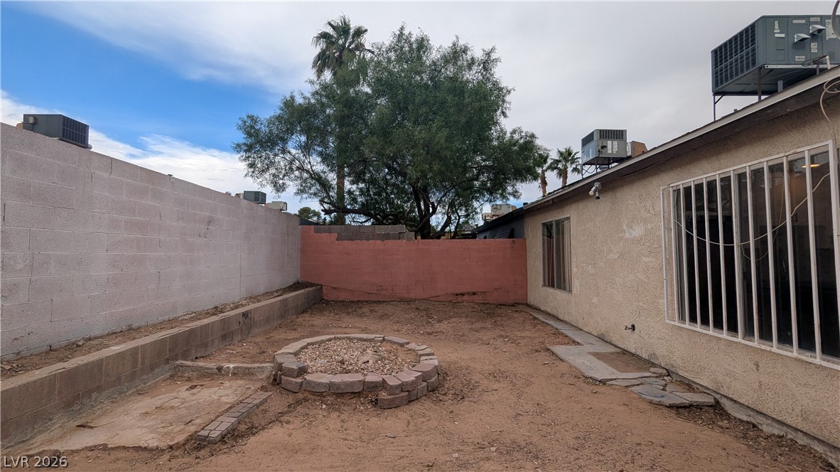 Photo 3 of 4461 Bramblewood Street
