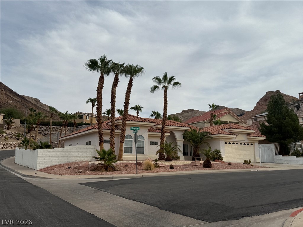 Photo 6 of 44, 899 Rhyolite Terrace