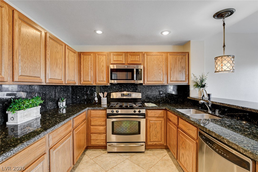 Photo 4 of 10730 Amber Ridge Drive #104