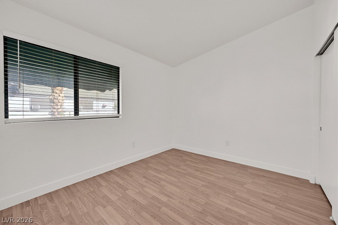 Photo 16 of 25, 2180 Pinetop Lane #201