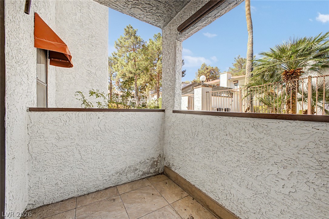 Photo 24 of 32, 6643 W Tropicana Avenue #104