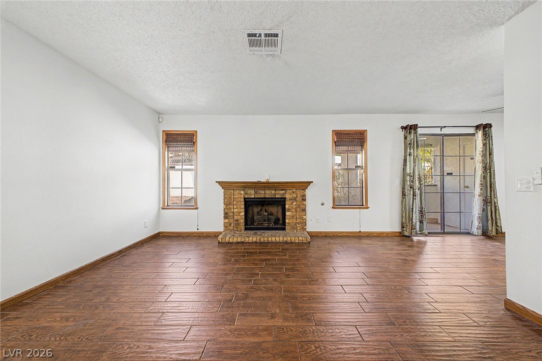 Photo 6 of 32, 6643 W Tropicana Avenue #104