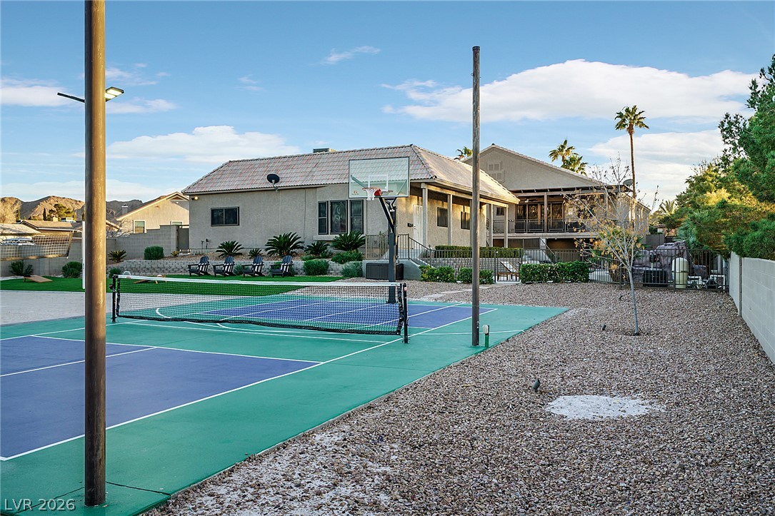 Photo 31 of 52, 956 San Gabriel Avenue