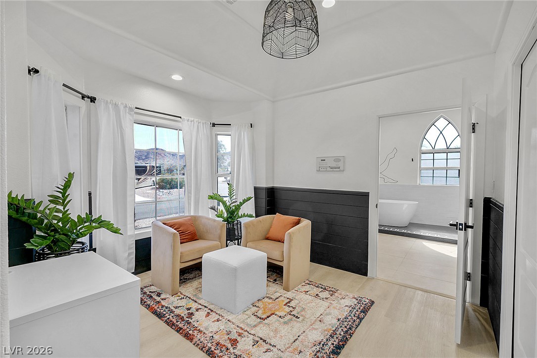 Photo 12 of 52, 956 San Gabriel Avenue