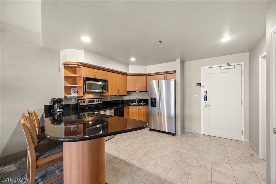 Photo 10 of 30, 211 E Flamingo Road #1115
