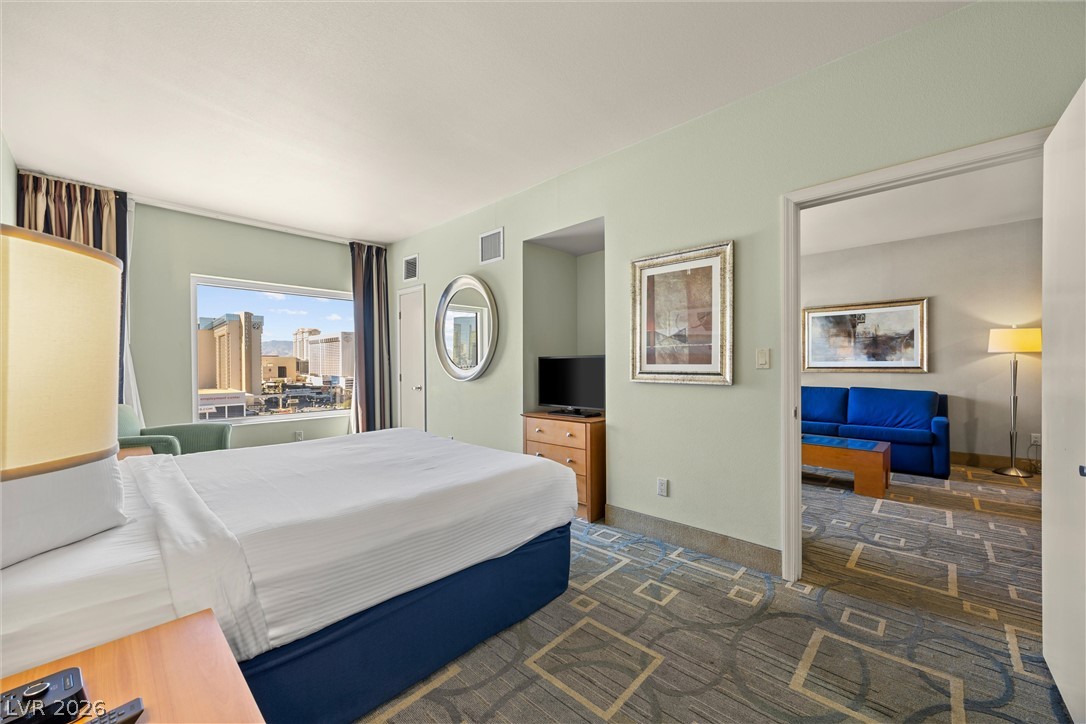 Photo 12 of 30, 211 E Flamingo Road #1115