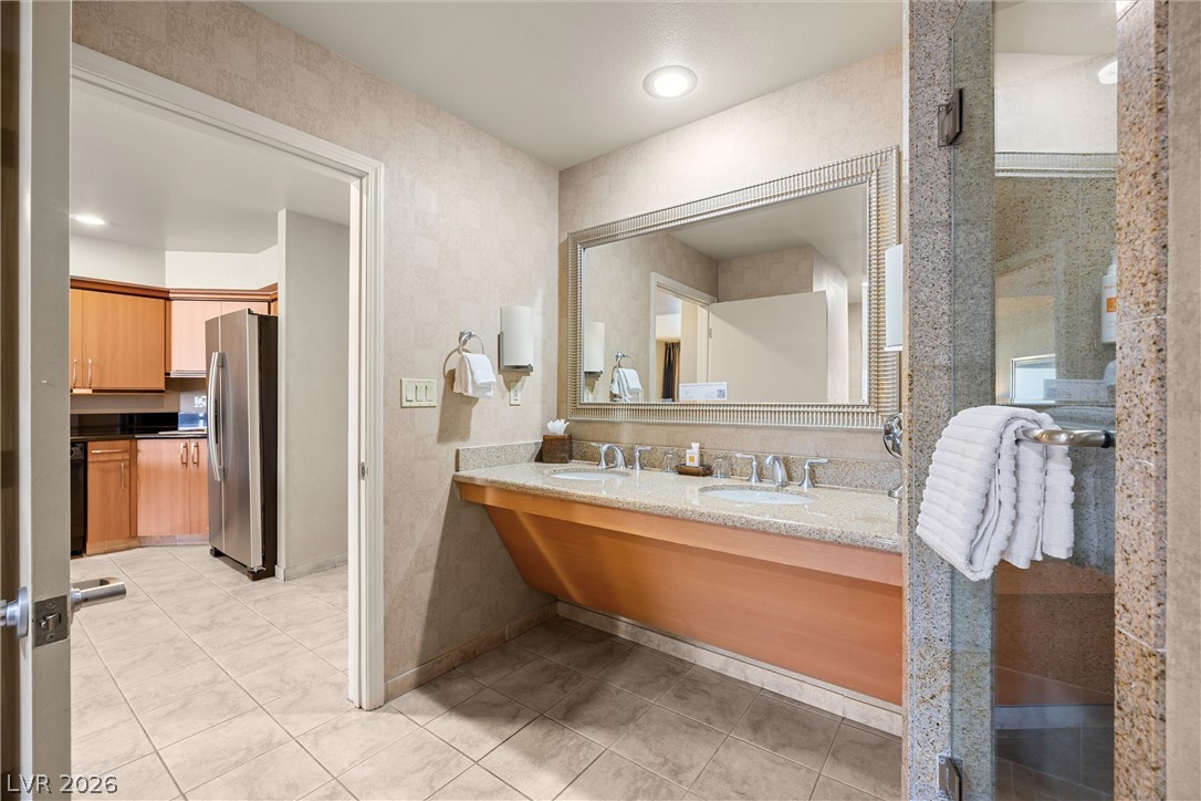 Photo 17 of 30, 211 E Flamingo Road #1115