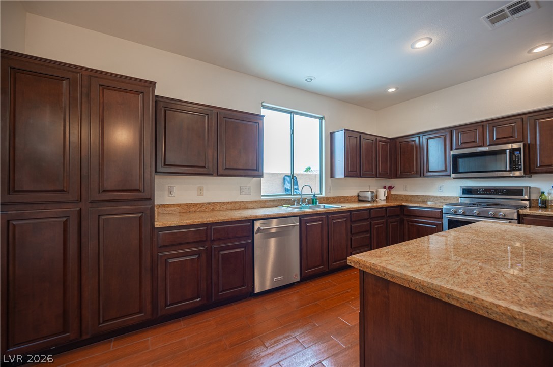 Photo 13 of 47, 9124 Craven Avenue