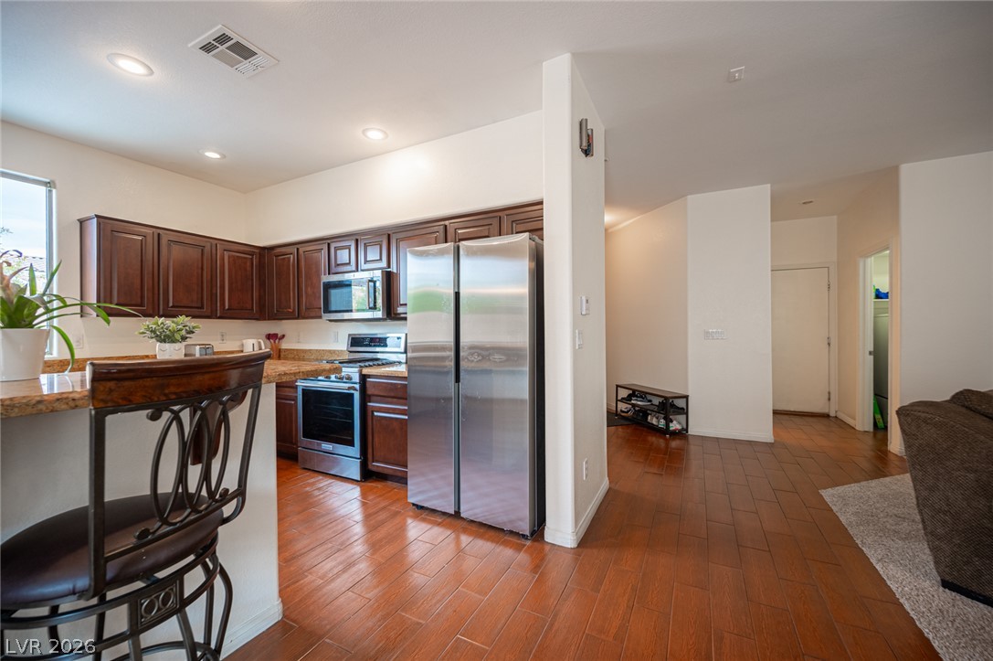 Photo 11 of 47, 9124 Craven Avenue