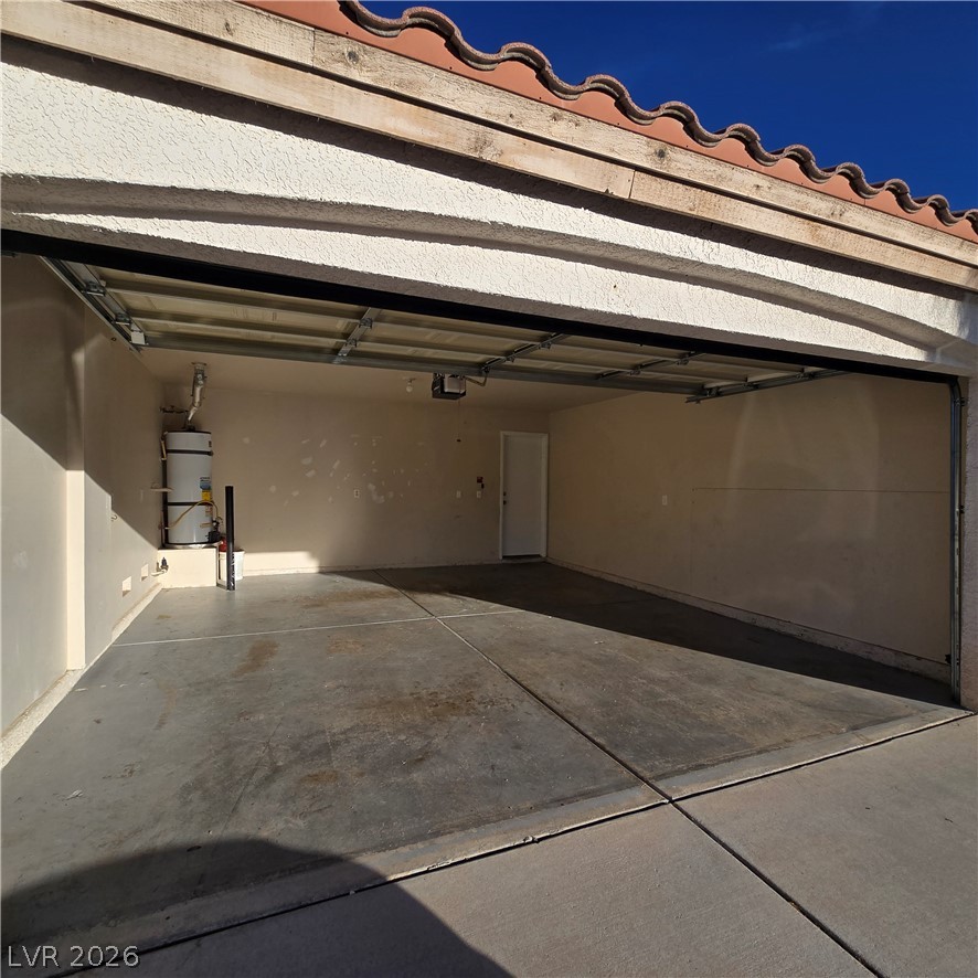 Photo 7 of 39, 10248 Grecian Laurel Court