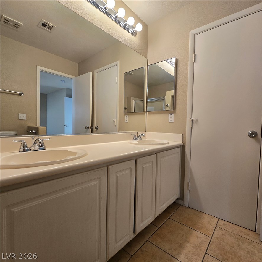 Photo 14 of 39, 10248 Grecian Laurel Court