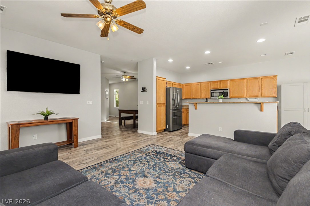 Photo 18 of 45, 5227 Sparkling Vine Avenue