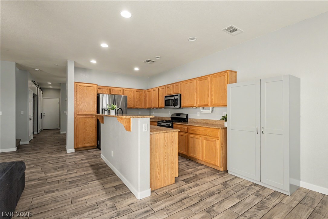 Photo 19 of 45, 5227 Sparkling Vine Avenue