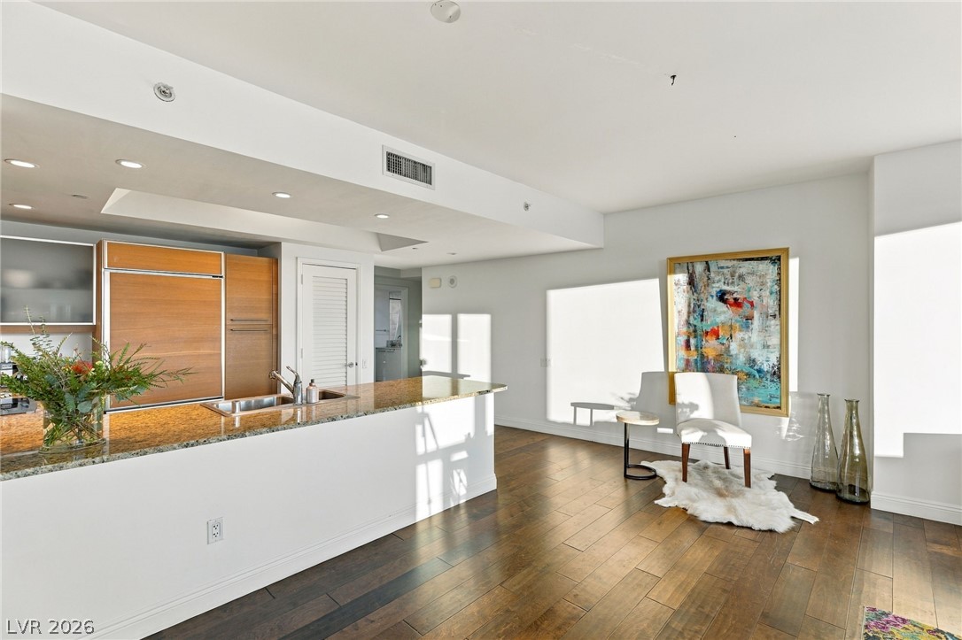 Photo 14 of 46, 222 Karen Avenue #4101