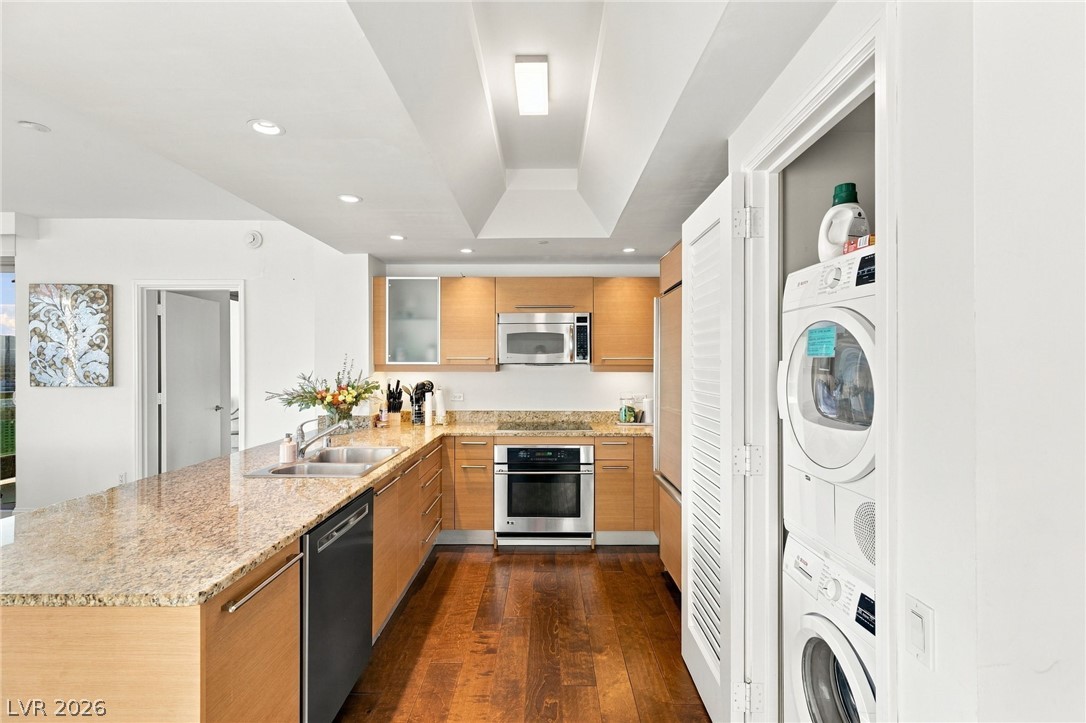 Photo 15 of 46, 222 Karen Avenue #4101