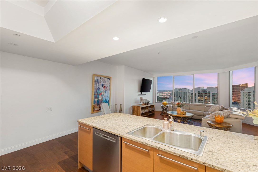 Photo 16 of 46, 222 Karen Avenue #4101