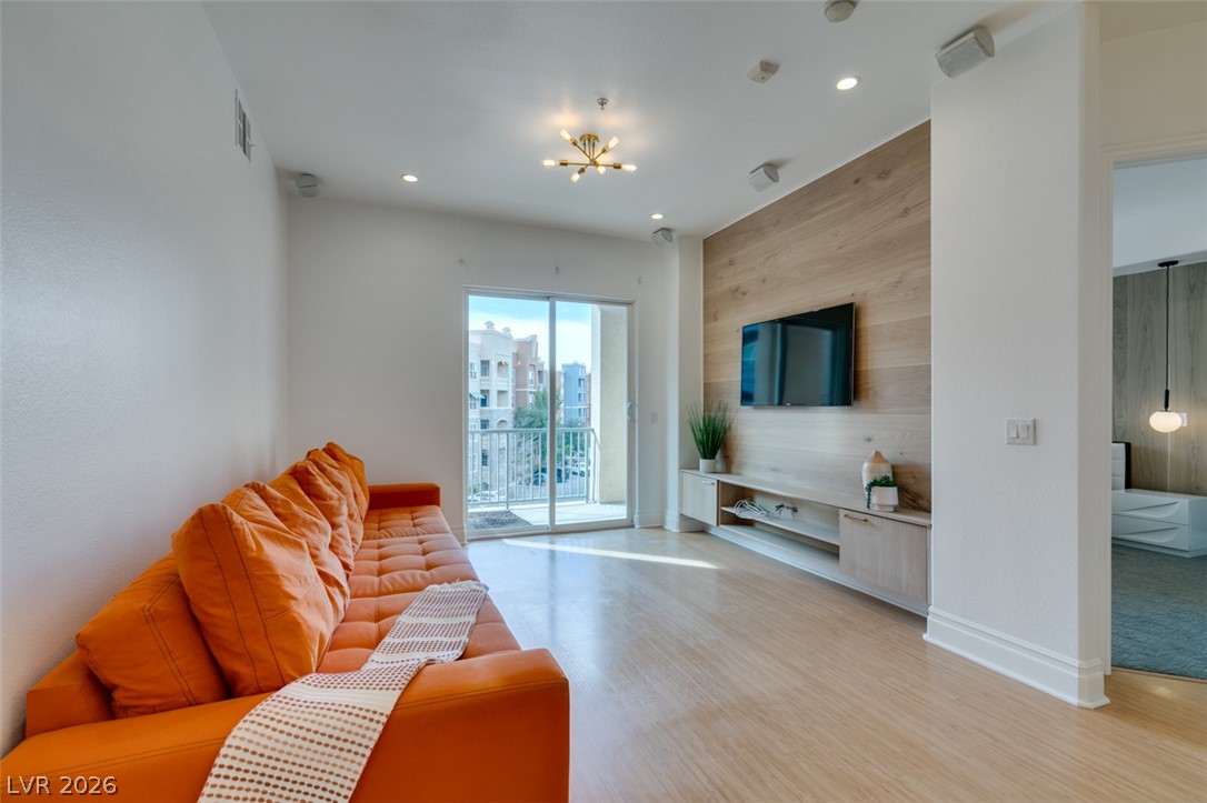 Photo 16 of 41, 50 E Serene Avenue #323