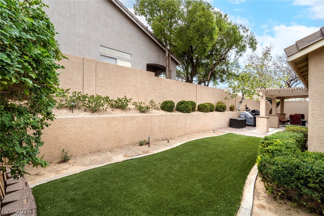 Photo 5 of 19 Silica Sand Street